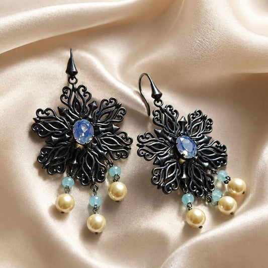 Black Theme Earring ( Blue )
